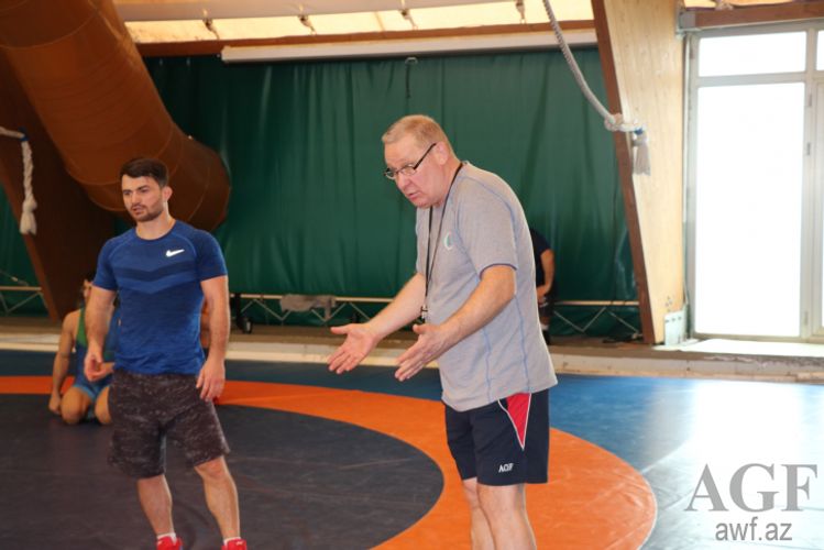 “6 lisenziyanın hamısını qazanmaq çətin məsələdir” – millimizin baş məşqçisi