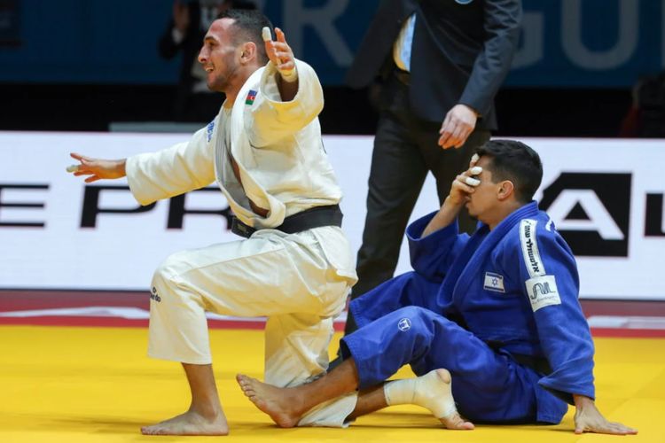 Orxan Səfərovun "qızıl yolu" - FOTOSESSİYA