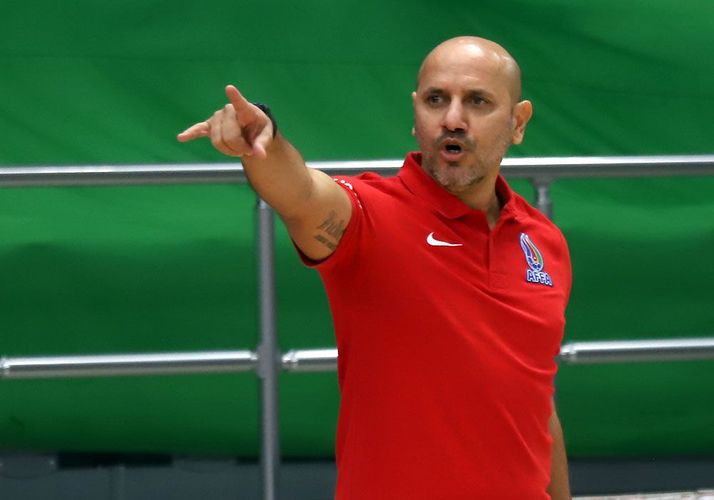 “Slovakiya ilə dueldə xal və ya xallar qazanmalıyıq” – millimizin baş məşqçisi