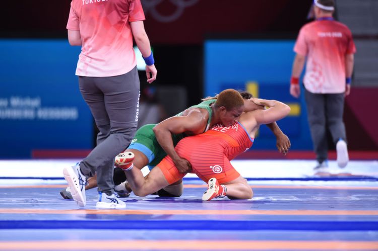 Elis Manolova startda uduzdu - FOTOSESSİYA