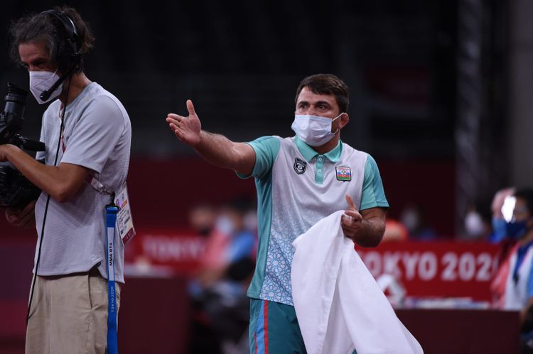 İslam Abbasov ilk görüşdə uduzdu - FOTOSESSİYA