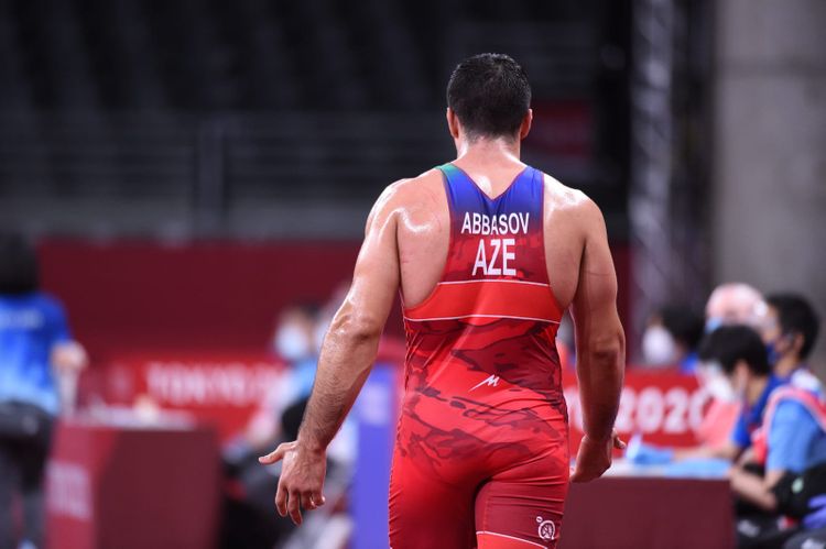 İslam Abbasov ilk görüşdə uduzdu - FOTOSESSİYA