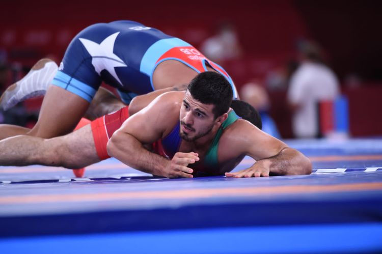 İslam Abbasov ilk görüşdə uduzdu - FOTOSESSİYA