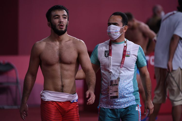 Güləşçimizdən bir qələbə, bir məğlubiyyət - FOTOSESSİYA