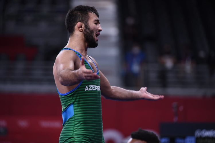 Güləşçimizdən bir qələbə, bir məğlubiyyət - FOTOSESSİYA