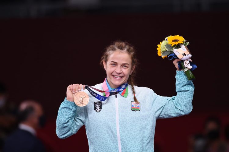 Mariya Stadnikdən 4-cü Olimpiya medalı - FOTOSESSİYA