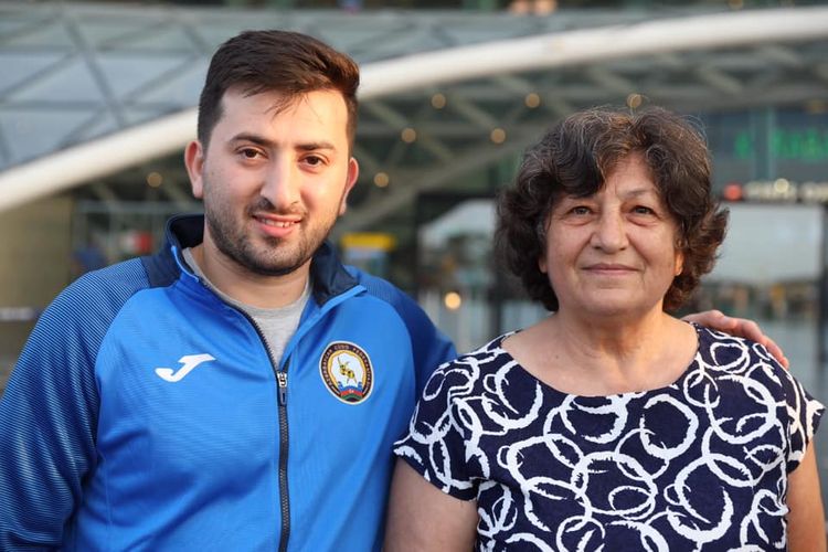 Riqada uğura imza atan cüdoçularımız Bakıya döndü - FOTOSESSİYA