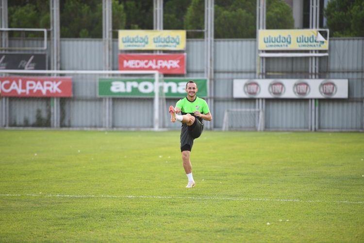 Namik Ələskərovu sifarış etdi - “Bursaspor” 