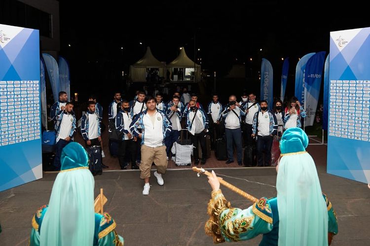 Nümayəndə heyətimizin ilk qrupu Kazanda  - FOTOSESSİYA