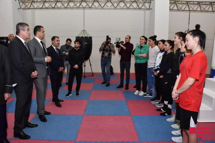 Umar Kremlyov azərbaycanlı boksçularla görüşdü - FOTOSESSİYA