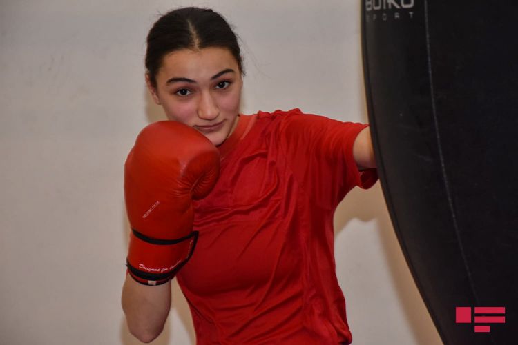 Umar Kremlyov azərbaycanlı boksçularla görüşdü - FOTOSESSİYA