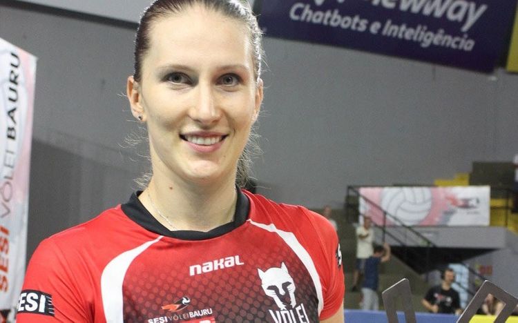 6 voleybolçu arasında 6-cı – Polina Rəhimova