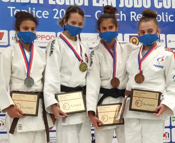 Cüdoçularımız Avropa kubokuna 4 medalla başladı - FOTOSESSİYA