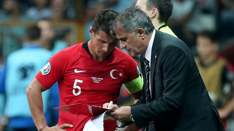 Türkiyə millisində yeni məşqçi – Əmrə Belözoğlu