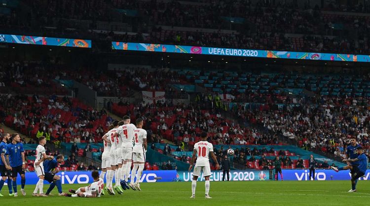 Azarkeş meydanda rəqs etdi – AVRO-2020