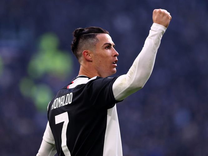 Ronaldo yeni müqavilə bağlayır - maaşı azaldılır