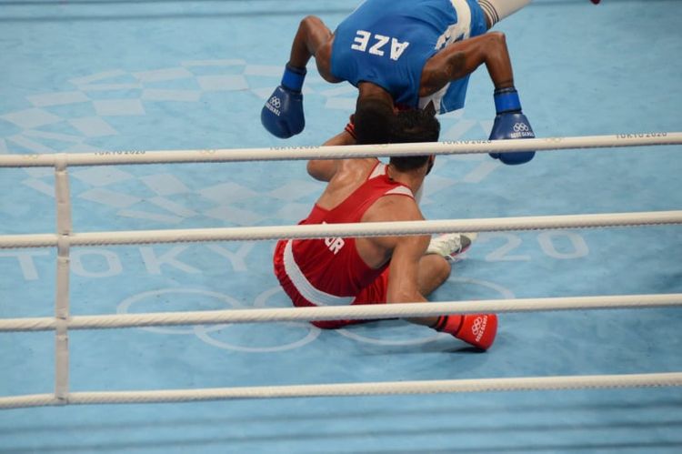 Dominqesi yarımfinala daşıyan zəfər - FOTOSESSİYA