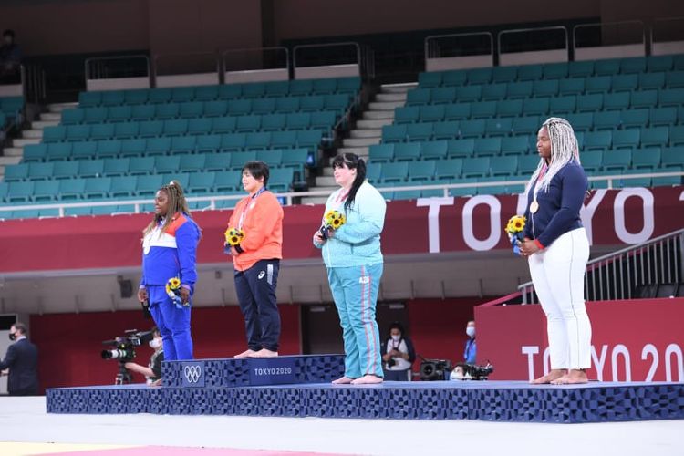 Tokio-2020: Cüdoçumuz fəxri kürsüdə - FOTOSESSİYA