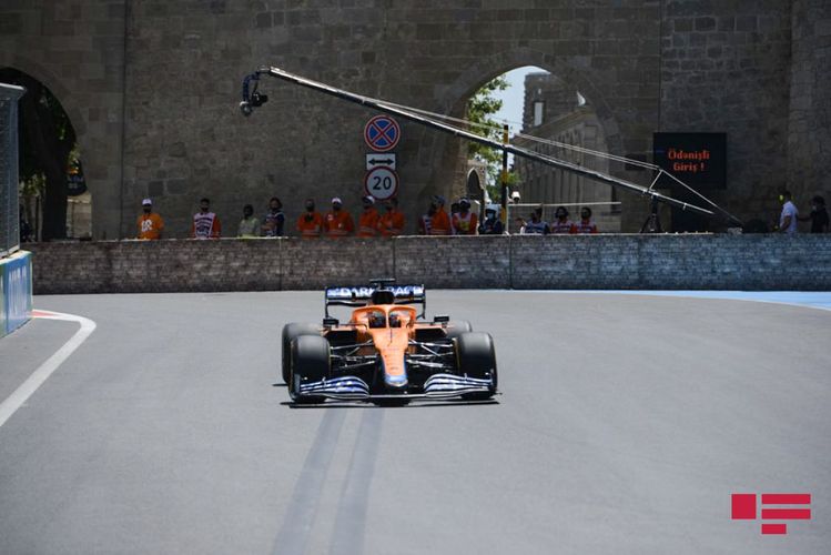 "Formula-1": İlk gündən FOTOSESSİYA