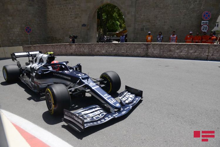 "Formula-1": İlk gündən FOTOSESSİYA