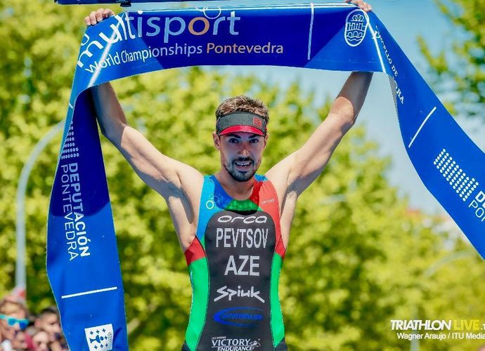 Olimpiadaya lisenziya qazandı - Rostislav Pevtsov