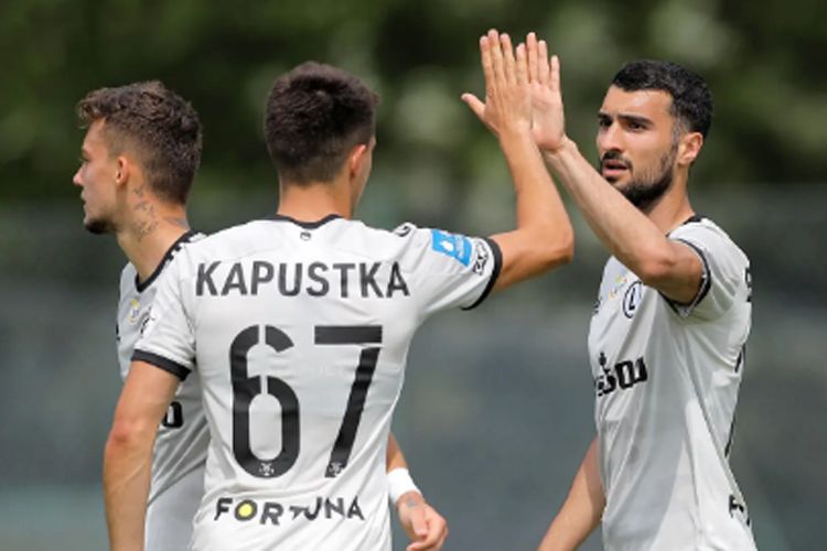 "Mahir Emreli çox qol vuracaq"- Çeslav Mixneviç