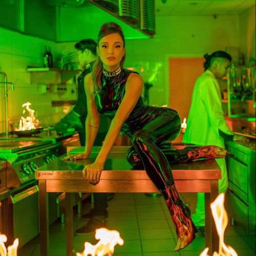 AVRO-2020-yə üzülən müğənni – FOTOSESSİYA