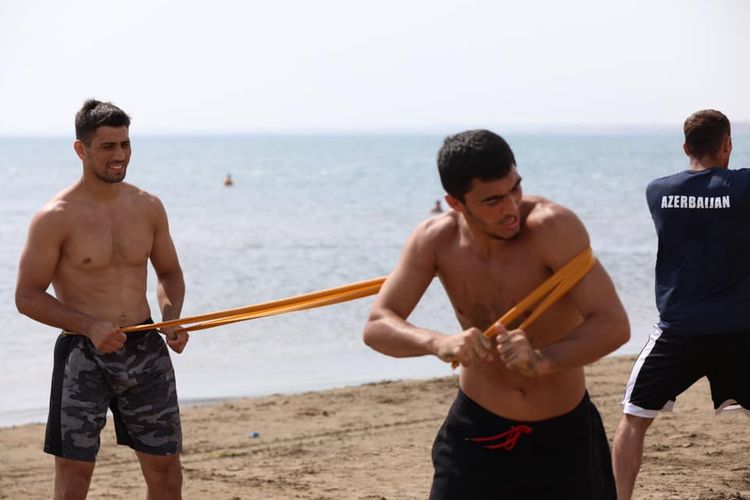 Cüdoçularımız Olimpiadaya hazırlığı Şağanda davam etdirirlər - FOTOSESSİYA