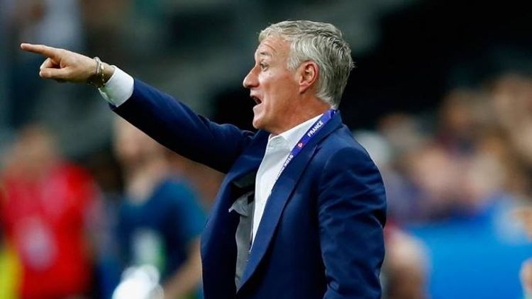 “Qarşımda bu sual dayanmayıb” - Deşam istefadan danışdı