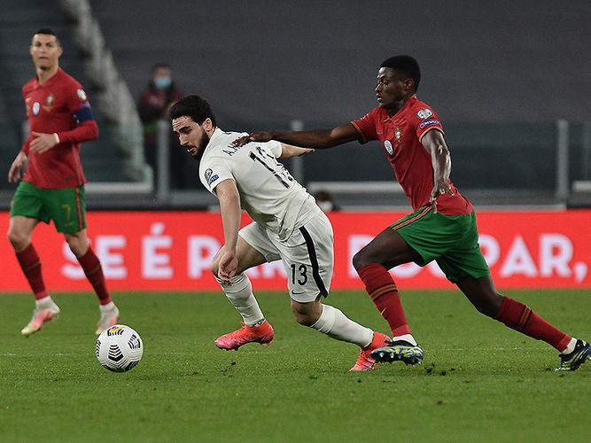 Ronaldodan rekord – millimizlə oyunda