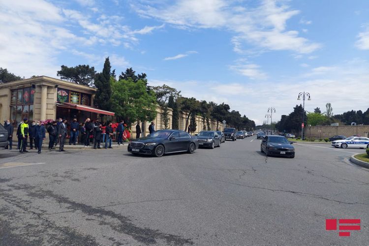 Azad Rəhimov dəfn edilib - FOTO - YENİLƏNİB