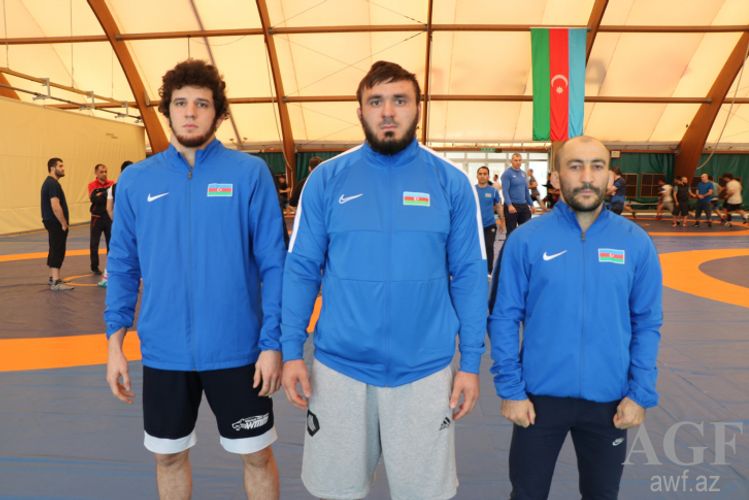 Sərbəst güləşçilərimiz lisenziyasız qaldı - Sofiyada