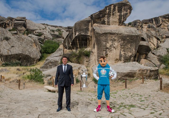 AVRO-2020: Kubok Azərbaycanı gəzir – FOTOSESSİYA