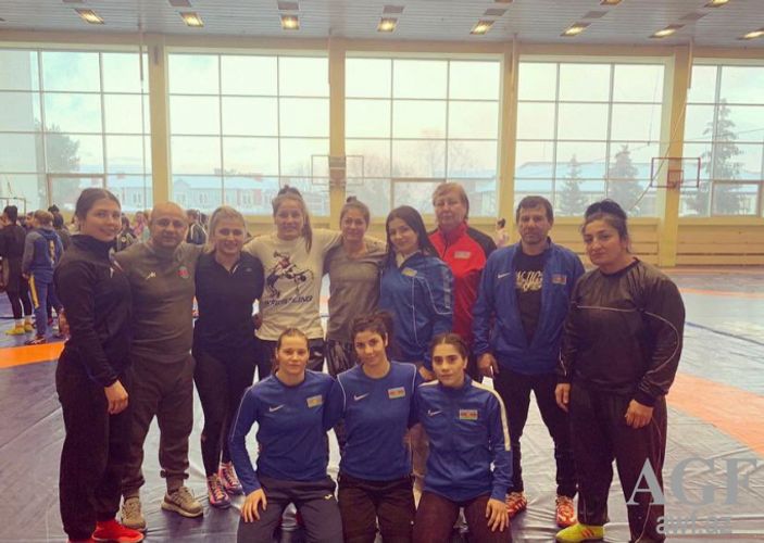 4 güləşçimiz uduzdu, Manolova finalda - YENİLƏNİB