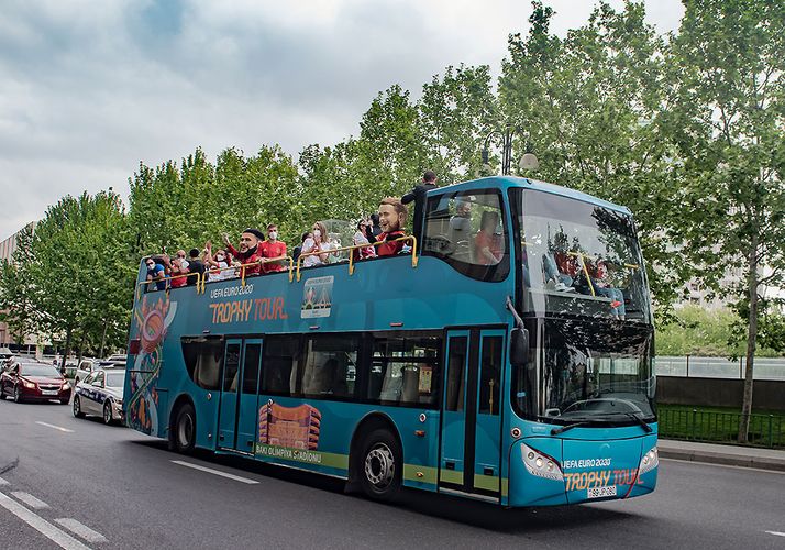 AVRO-2020-nin kubokunun Bakı gəzintisi davam edir - FOTOSESSİYA