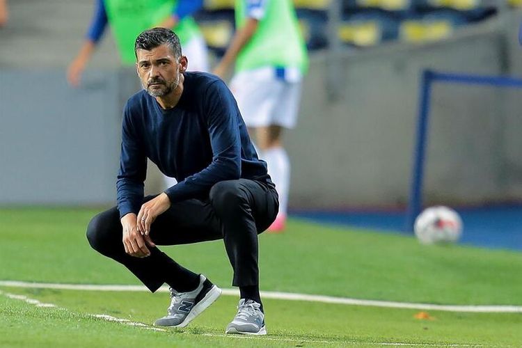 Hakimi söyən məşqçiyə üç təklif – “Milan” da var