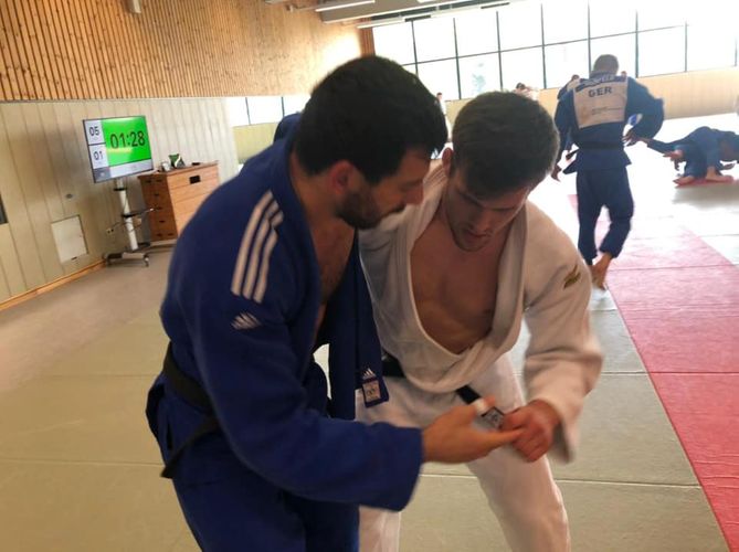 Yığmamız Olimpiadaya Hennefdə hazırlaşır - FOTOSESSİYA