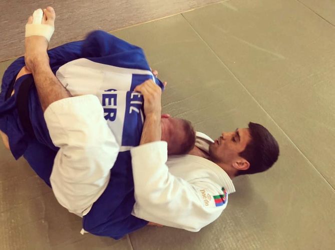 Yığmamız Olimpiadaya Hennefdə hazırlaşır - FOTOSESSİYA