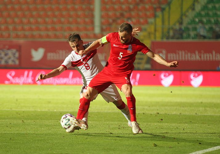 Dördüncü “4” – məğlubiyyətlər sıralanır