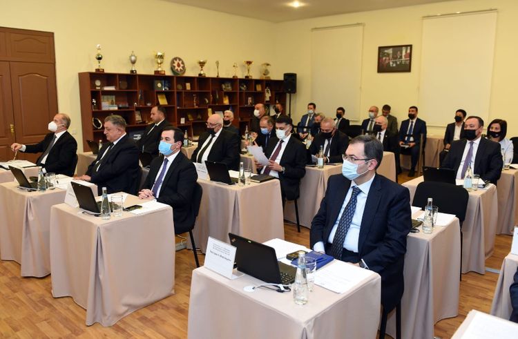 Fərid Qayıbovdan Fərid Mansurova tapşırıqlar