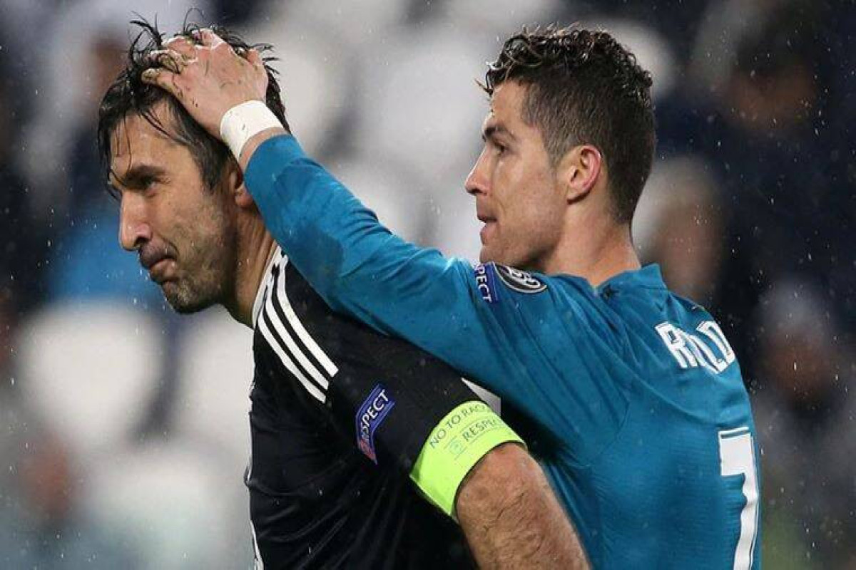 Buffon onu heyran edən 4 futbolçunun adını çəkdi 