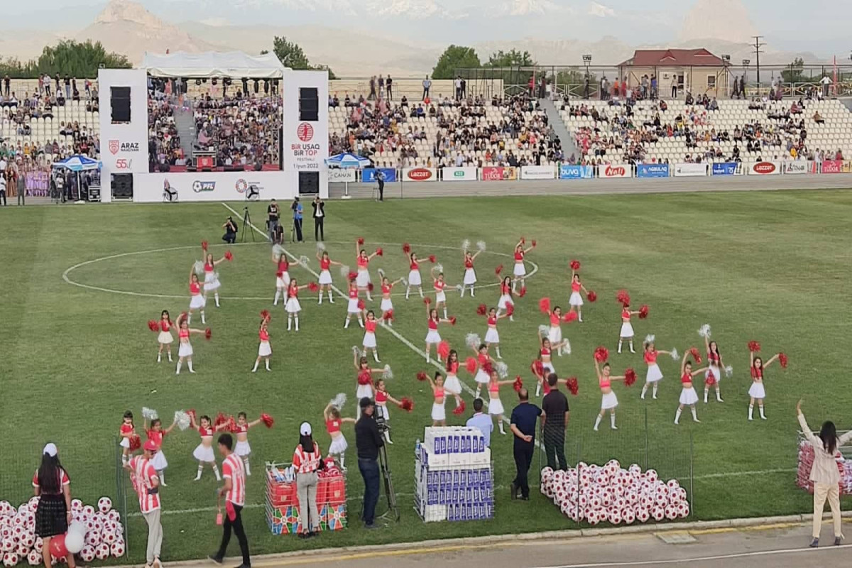 Naxçıvanda “Bir uşaq - bir top” festivalı keçirildi - FOTOLENT 