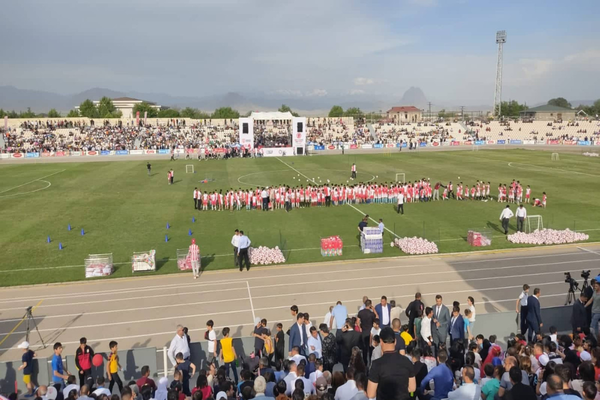 Naxçıvanda “Bir uşaq - bir top” festivalı keçirildi - FOTOLENT 