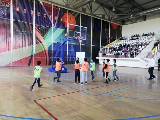 Basketbolçu seçiminə davam