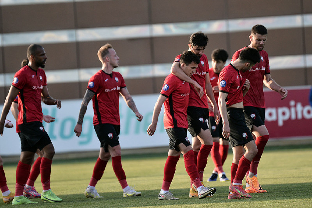 “Qəbələ” daha bir əcnəbi futbolçu ilə yeni müqavilə bağladı