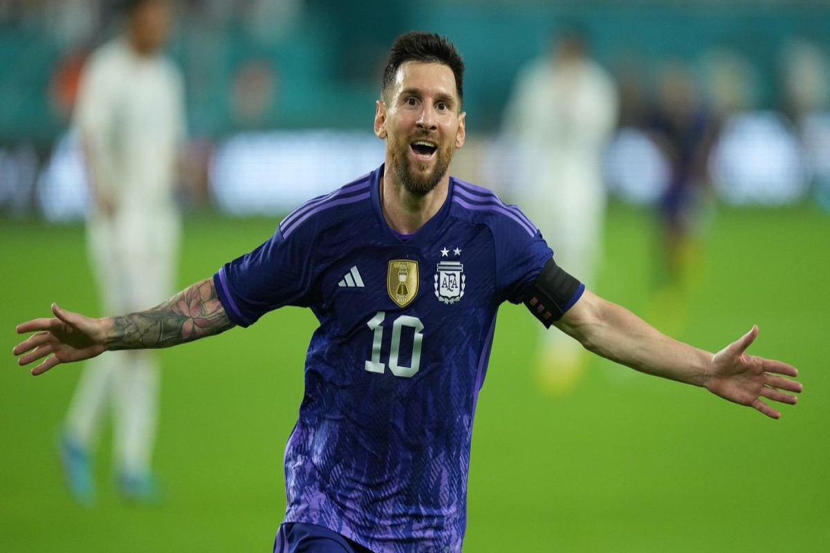 Messi: “Zidan məşqçi olmayacağını desə də, Çempionlar Liqasını qazandı” 