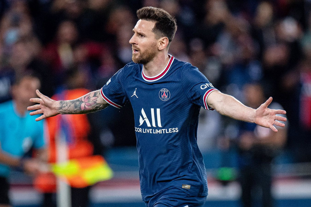 Messi Pelenin rekordunu təkrarladı 