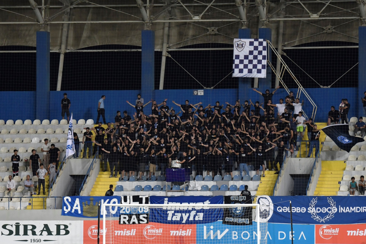 Azarkeşləri medianı təhqir etdiyi üçün “Qarabağ” cəzalandı 