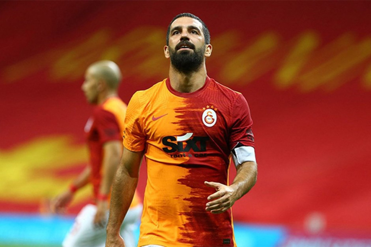 Arda Turan karyerasını bitirdi 