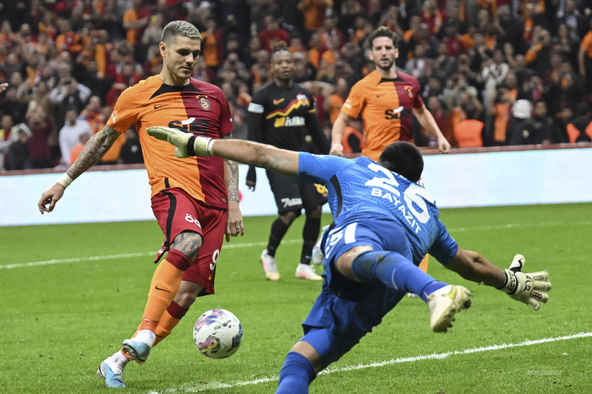 "Qalatasaray"dan darmadağın 